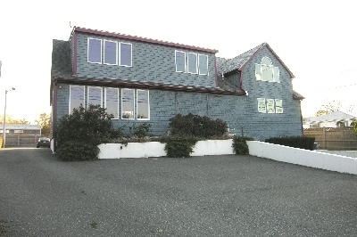 88 Valley Rd, Middletown, RI for lease - Building Photo - Image 1 of 6