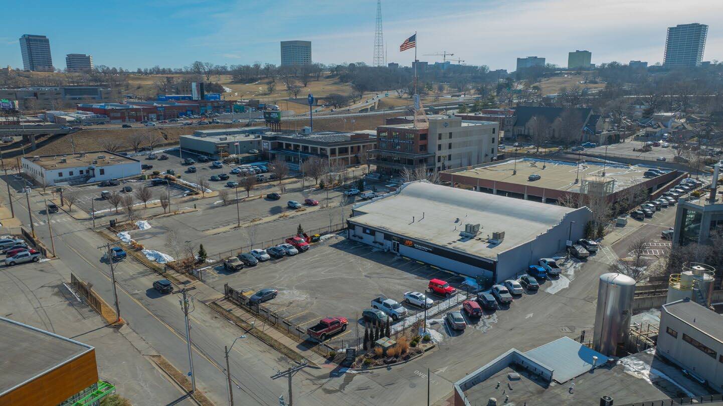 2525 Belleview Ave, Kansas City, MO for sale Building Photo- Image 1 of 12