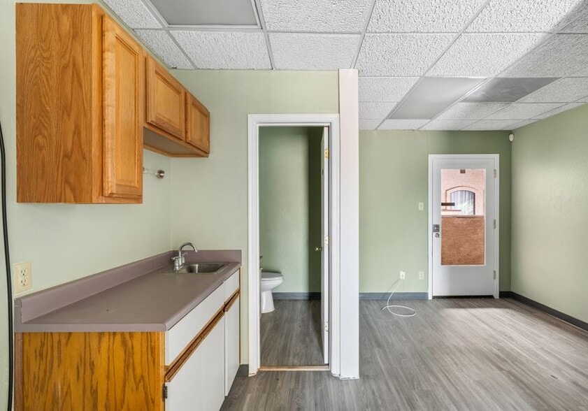 1631 E Guadalupe Rd, Tempe, AZ for sale - Building Photo - Image 3 of 28