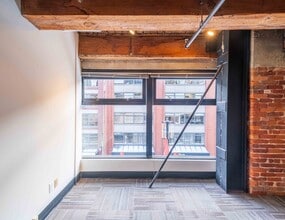 1110 Hamilton St, Vancouver, BC à louer Photo intérieure- Image 2 de 5