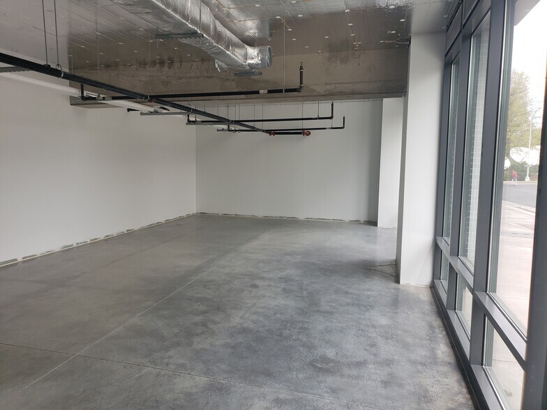 115 N Queen St, Durham, NC à louer - Photo du bâtiment - Image 3 de 7