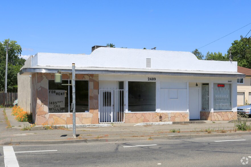 2487 Guerneville Rd, Santa Rosa, CA à louer - Photo du bâtiment - Image 3 de 4