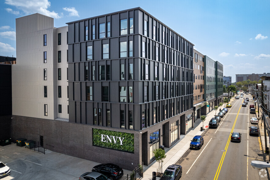 58-84 Norfolk St, Newark, NJ for lease - Building Photo - Image 1 of 49