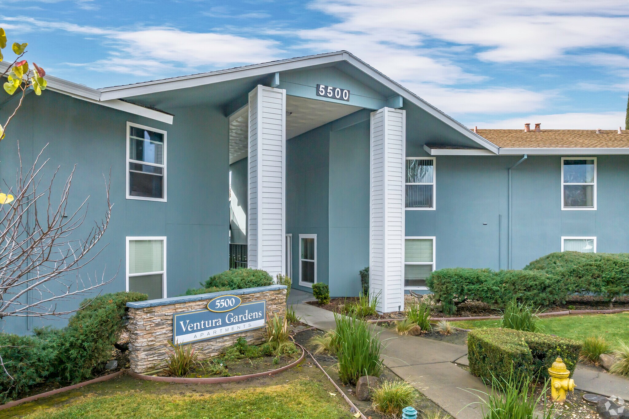 5500 Foothill Gardens Ct, Sacramento, CA à vendre Photo du bâtiment- Image 1 de 1