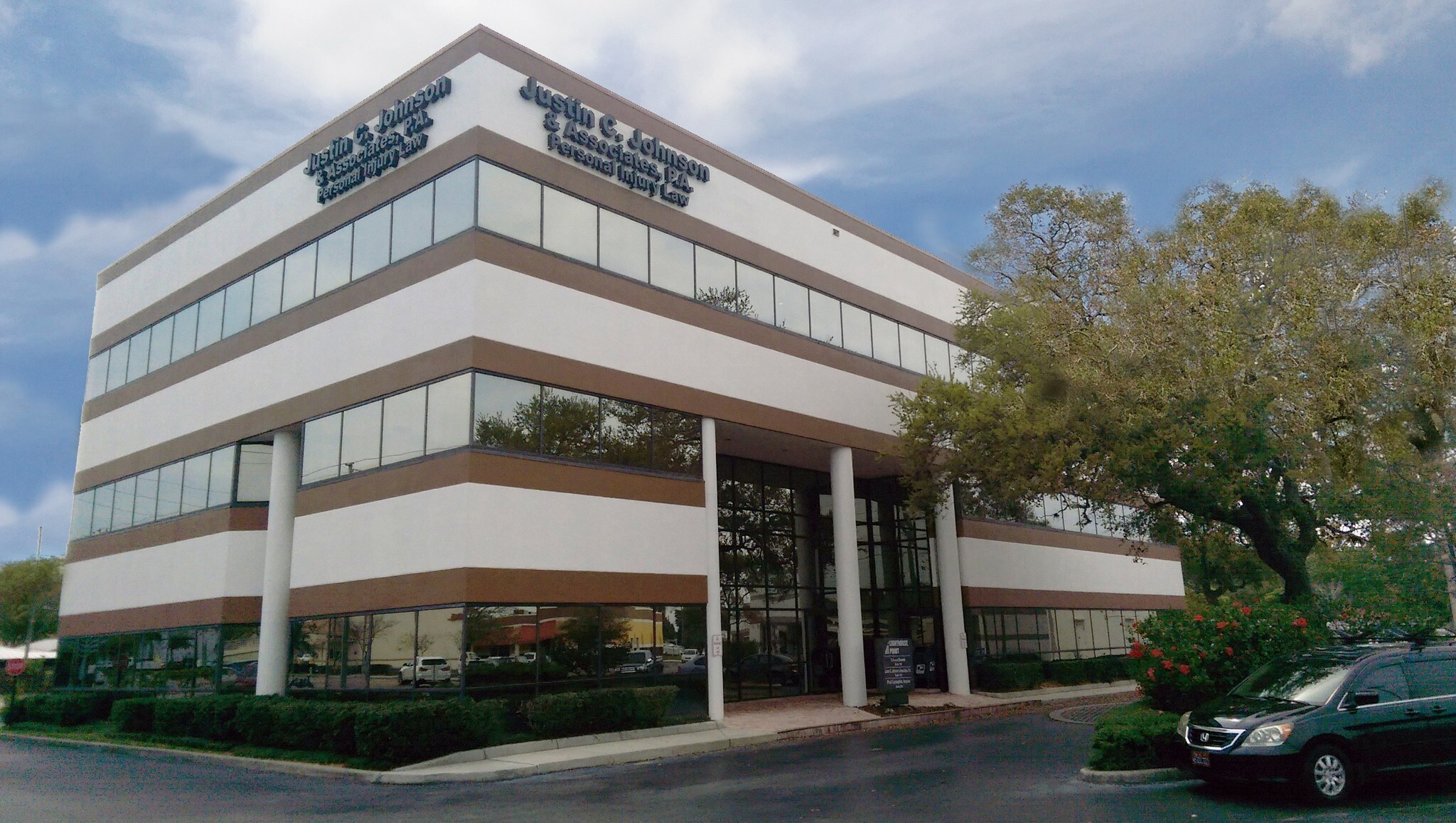 4020-4088 Park St N, Saint Petersburg, FL for lease Primary Photo- Image 1 of 9