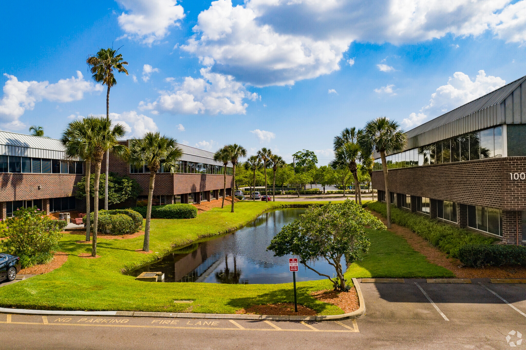 10008 N Dale Mabry Hwy, Tampa, FL for lease Primary Photo- Image 1 of 21