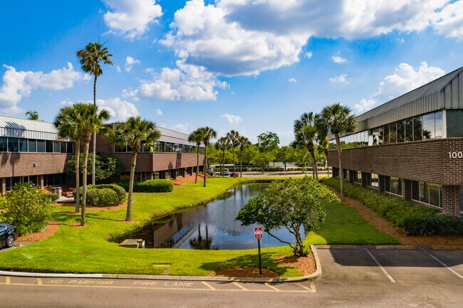 Plus de détails pour 10008 N Dale Mabry Hwy, Tampa, FL - Bureau/Médical à louer