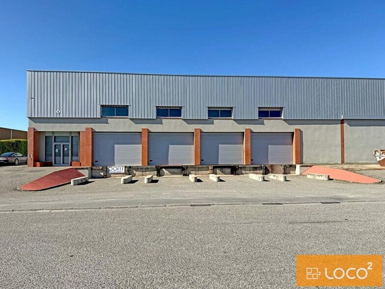 Industrial in Saint-Alban for lease - Building Photo - Image 2 of 9