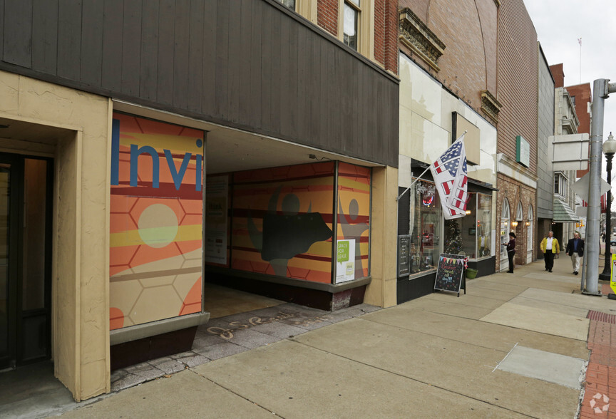 25 N Main St, Greensburg, PA for lease - Building Photo - Image 2 of 3