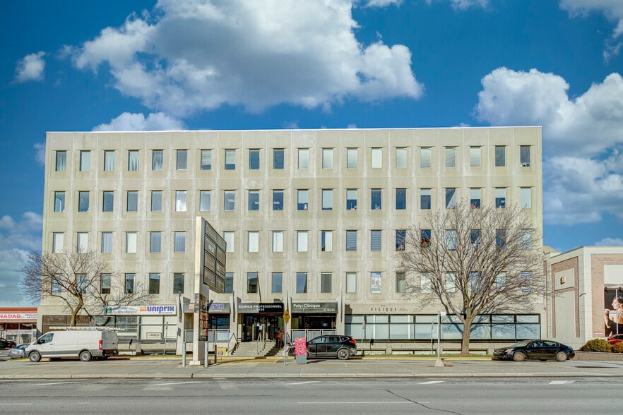 1435 Boul Saint-Martin O, Laval, QC à louer - Photo du bâtiment - Image 2 de 19