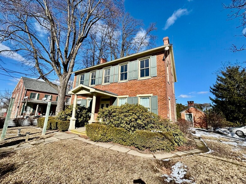 5412 Shimerville Rd, Emmaus, PA à louer - Photo du bâtiment - Image 1 de 26