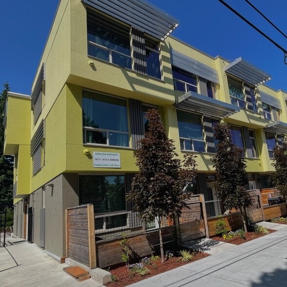 16111 E Burnside St, Portland, OR à vendre - Photo du bâtiment - Image 2 de 22