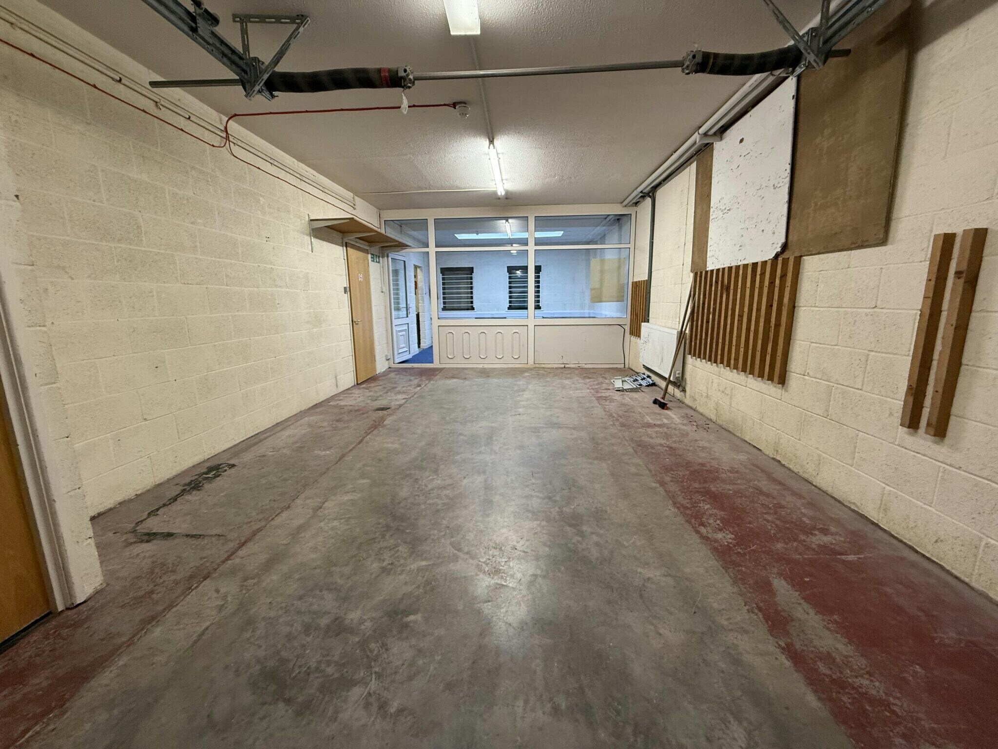 Airport Service Rd, Portsmouth à louer Photo intérieure- Image 1 de 5