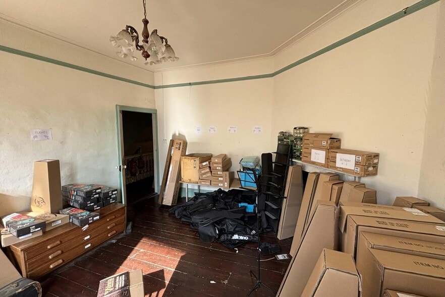 103 Risbygate St, Bury St Edmunds for sale - Interior Photo - Image 2 of 6