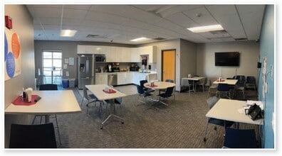 3001 Dairy Dr, Madison, WI for lease Interior Photo- Image 2 of 12