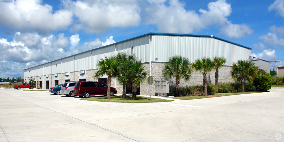 100 Sebastian Industrial Pl, Sebastian, FL à vendre - Photo principale - Image 1 de 1