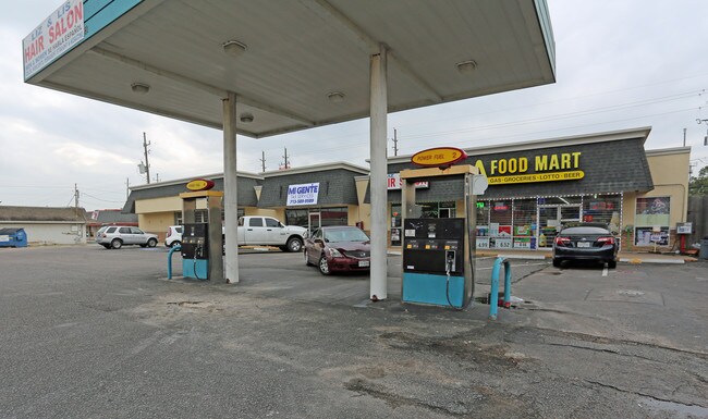 More details for 17001-17015 Rolling Creek Dr, Houston, TX - Retail for Sale