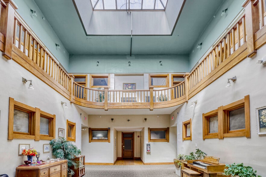 248 E 4th St, Loveland, CO for sale - Interior Photo - Image 3 of 10