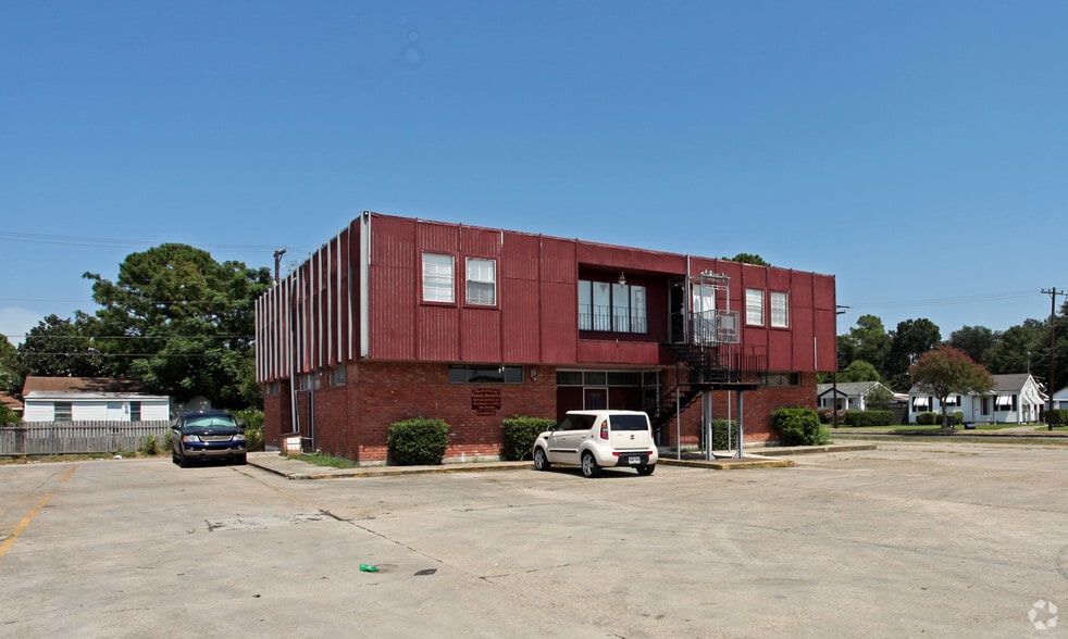 4800-4854 General Meyer Ave, New Orleans, LA for lease - Building Photo - Image 3 of 7