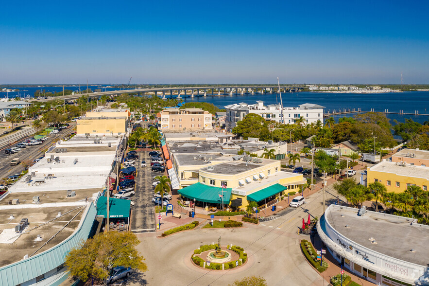 13-31 SW Osceola St, Stuart, FL for lease - Aerial - Image 3 of 13