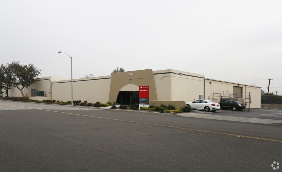 20430 Tillman Ave, Carson, CA à louer - Photo du bâtiment - Image 1 de 3