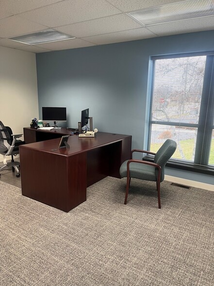 403 E 3rd St, Sterling, IL for sale - Building Photo - Image 3 of 5