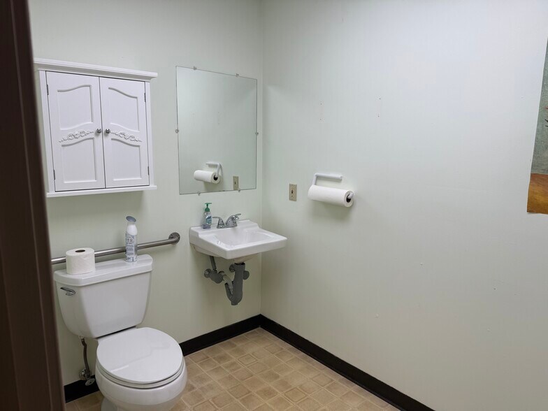 871 N Hanover St, Pottstown, PA à louer - Photo du bâtiment - Image 2 de 10