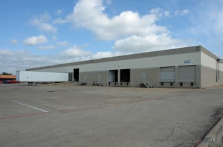 Plus de détails pour 400-420 W Mockingbird Ln, Dallas, TX - Industriel à louer