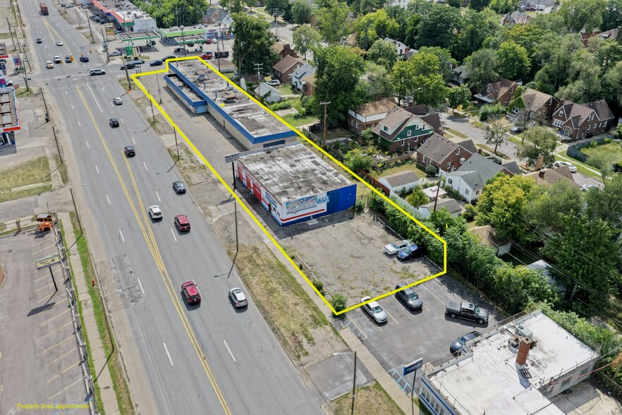 15500 Schoolcraft St, Detroit, MI for sale - Building Photo - Image 1 of 8