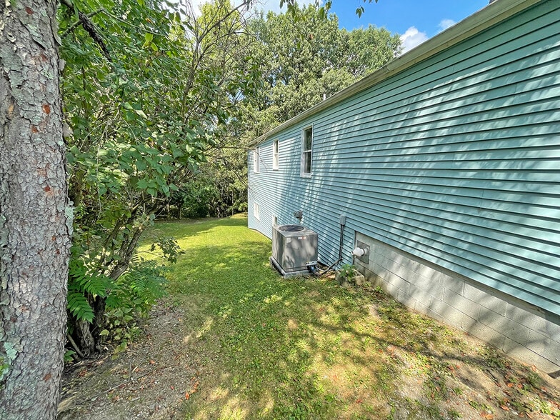 29 Radam St, Enola, PA for lease - Building Photo - Image 3 of 10