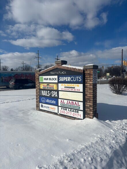 19582-19598 Middlebelt Rd, Livonia, MI à louer - Autre - Image 3 de 6