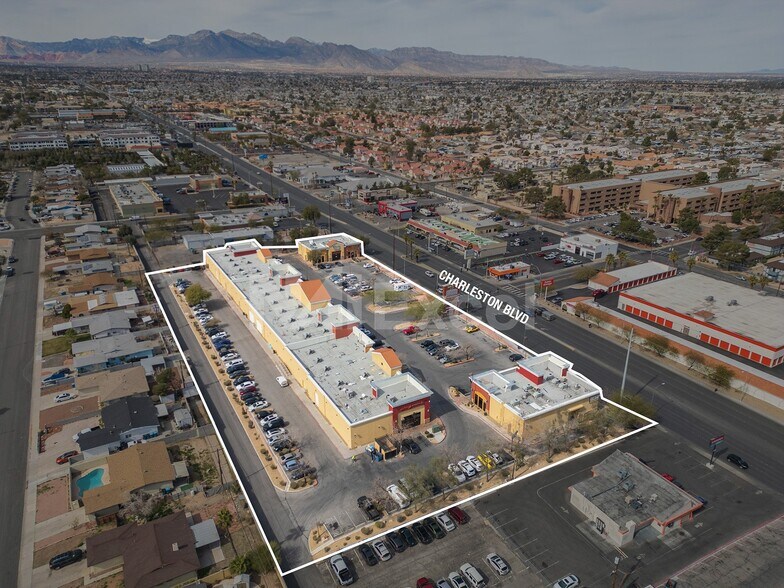 5181-5191 W Charleston Blvd, Las Vegas, NV à louer - Aérien - Image 2 de 6