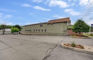 Plus de détails pour 650 Washington Ave, Jermyn, PA - Commerce de détail à vendre