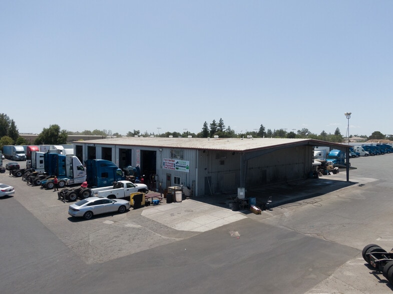 7080 Florin Perkins Rd, Sacramento, CA for lease - Building Photo - Image 2 of 6
