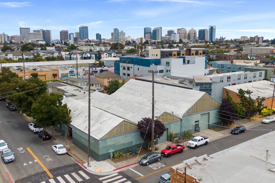 2534 Magnolia St, Oakland, CA à vendre - Photo du bâtiment - Image 2 de 47