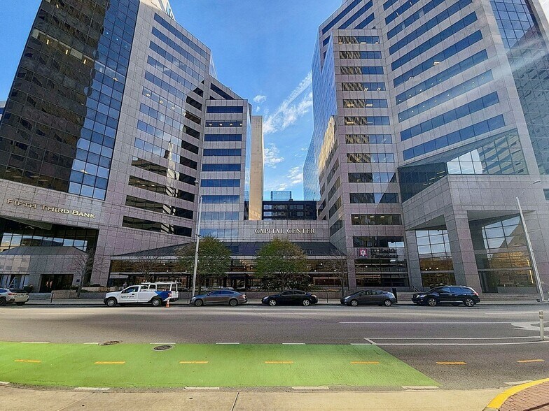 201 N Illinois St, Indianapolis, IN à louer - Photo du bâtiment - Image 1 de 25