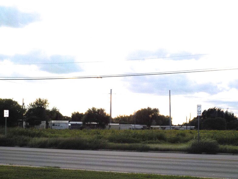 DIXIELAND ROAD & LINCOLN, Harlingen, TX à vendre - Photo du bâtiment - Image 1 de 1