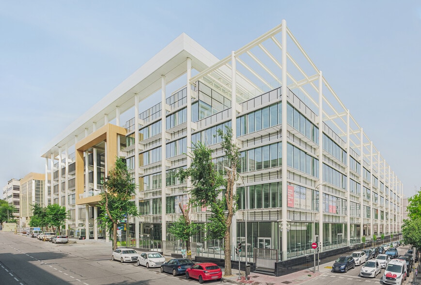 Calle Julián Camarillo, 31 MADBIT, Madrid, Madrid for lease - Floor Plan - Image 1 of 18