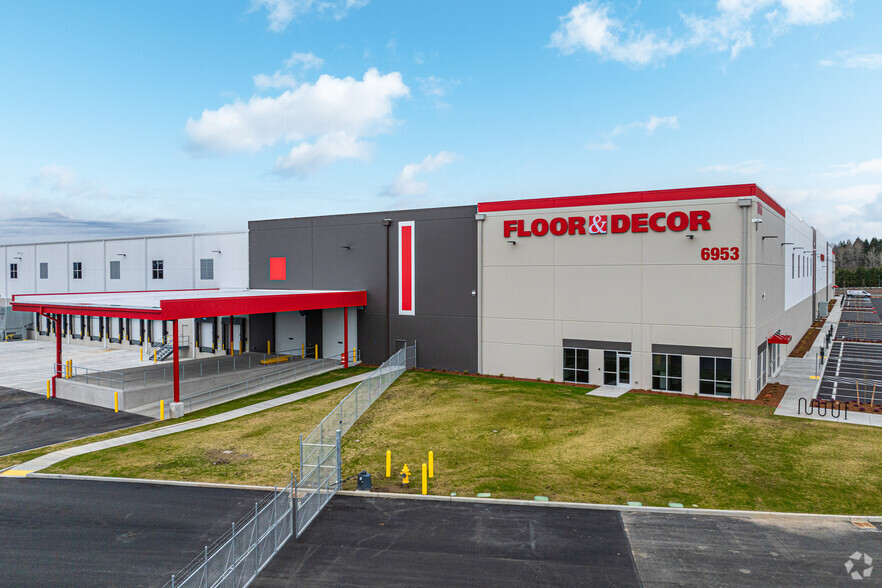 17819 Canyon Rd E, Puyallup, WA for lease - Building Photo - Image 3 of 9