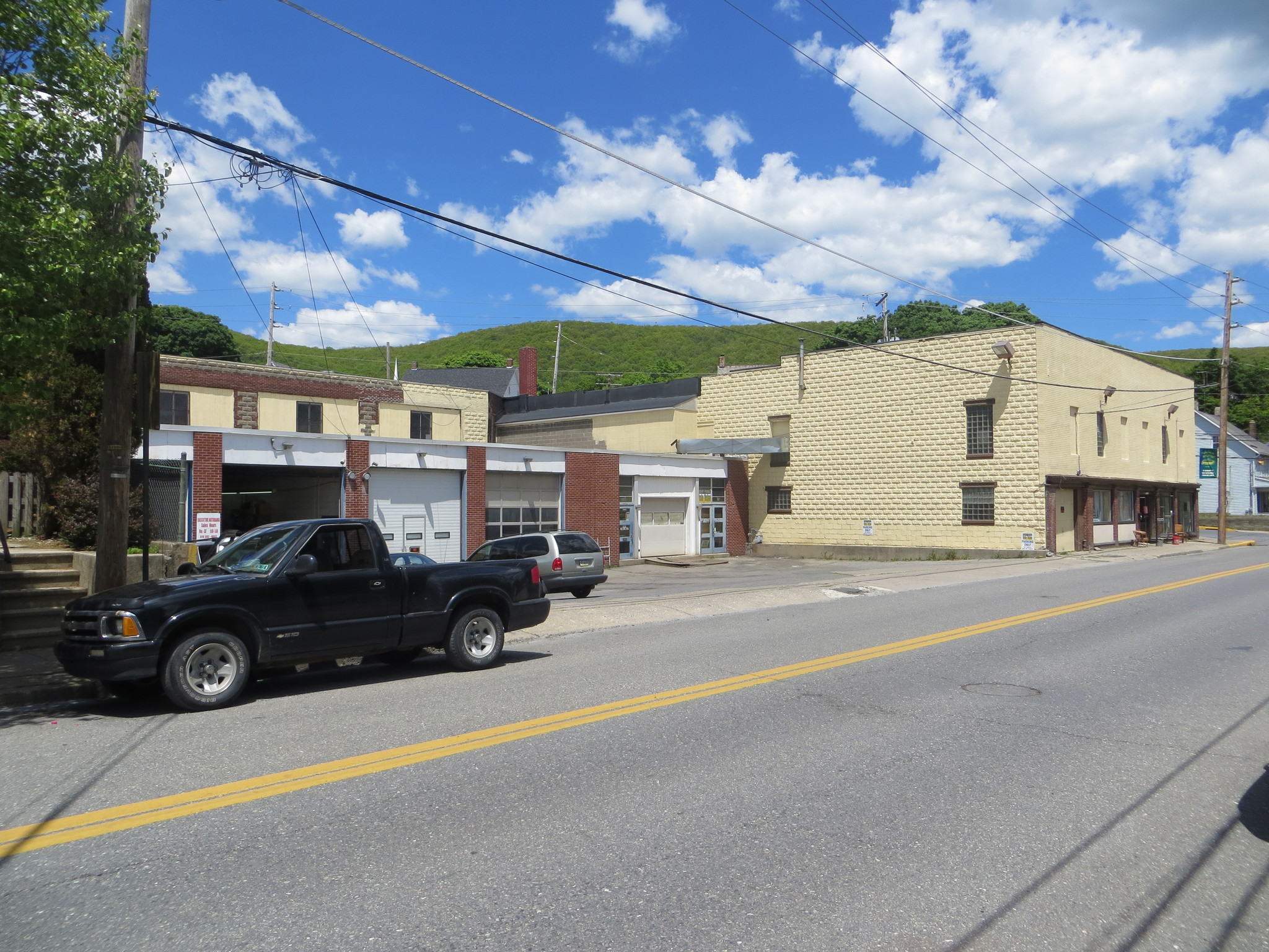 245 E Main St, Pen Argyl, PA à vendre Photo du bâtiment- Image 1 de 1