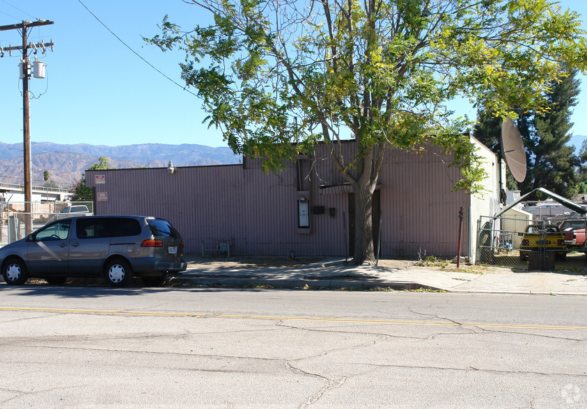 2105 N Mt Vernon Ave, San Bernardino, CA for sale - Building Photo - Image 1 of 1