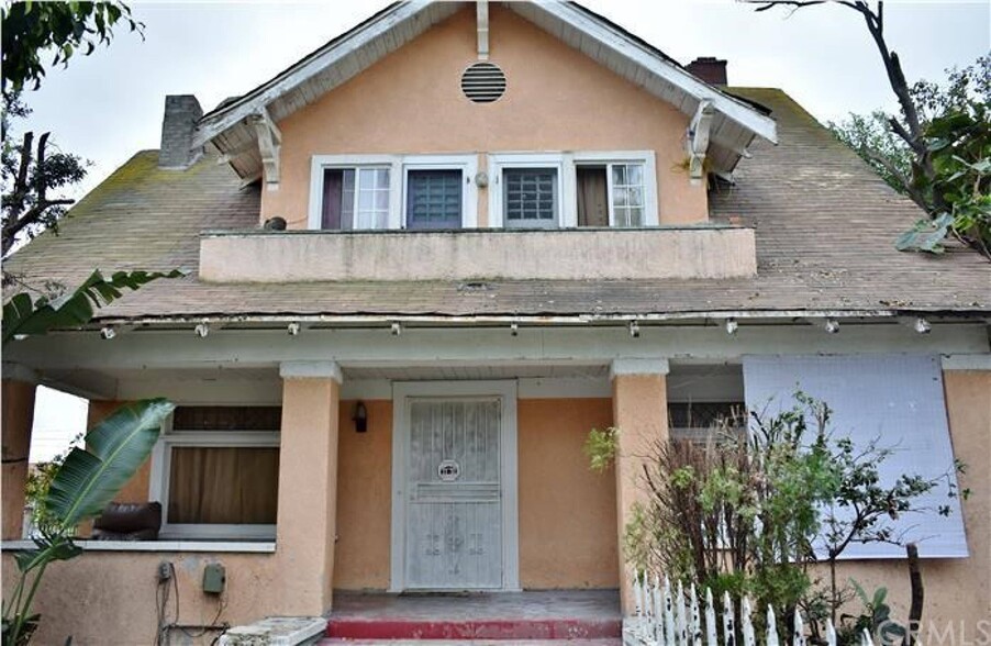 1200 W 37th Dr, Los Angeles, CA à vendre - Photo du bâtiment - Image 1 de 1