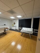 105 Crescent Bay Dr, Laguna Beach, CA for lease Building Photo- Image 2 of 5