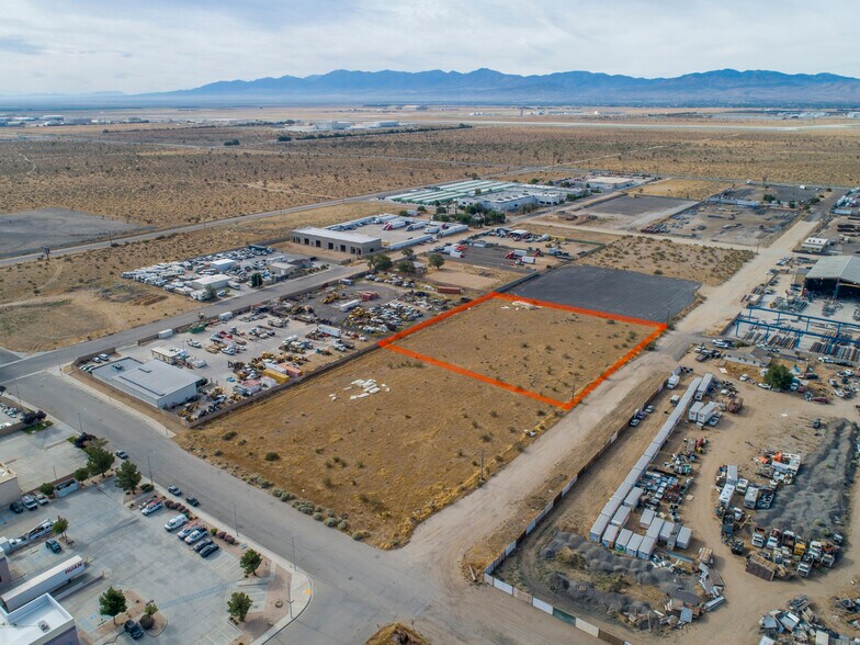 7th St, Lancaster, CA à vendre - Autre - Image 3 de 4
