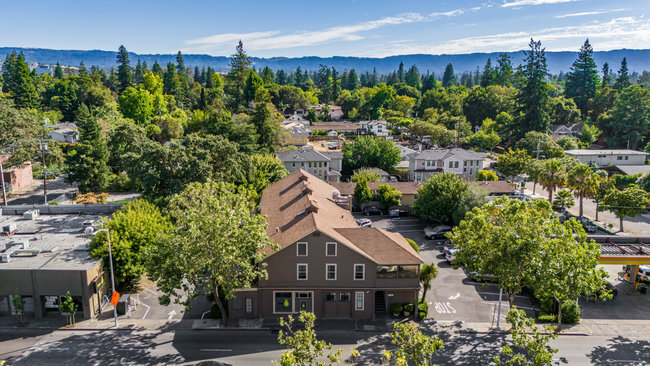 241 El Camino Real, Menlo Park, CA à vendre - Photo du bâtiment - Image 2 de 92