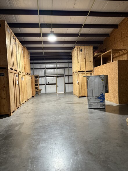 2260 Dickinson Ave, Dickinson, TX for lease - Building Photo - Image 3 of 12