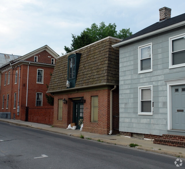 121 N College St, Martinsburg, WV for sale - Building Photo - Image 2 of 29