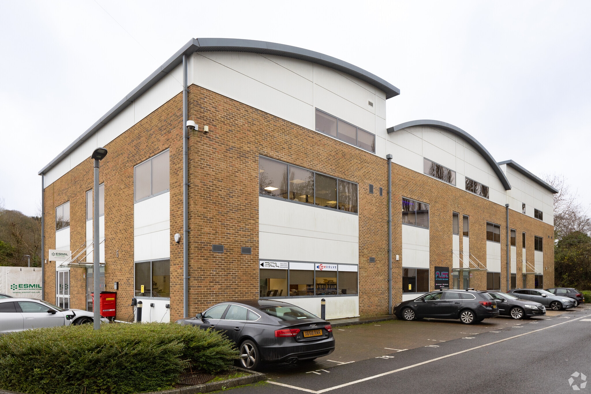 The Courtyard, Wooburn Green for lease Primary Photo- Image 1 of 3