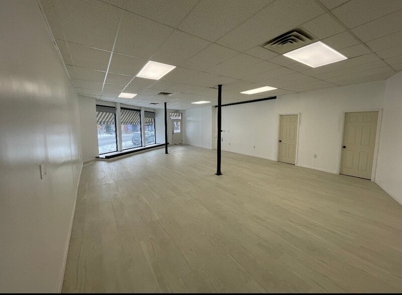 4325 Main St, Port Henry, NY for lease - Interior Photo - Image 3 of 5