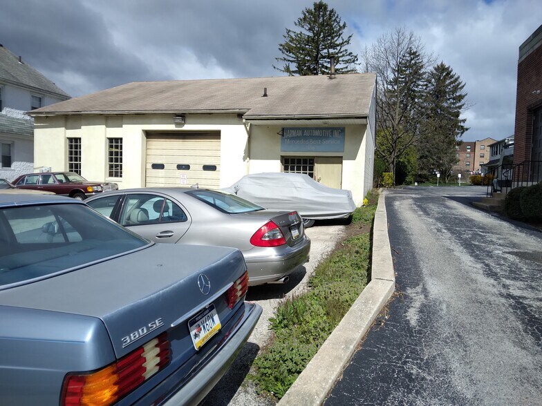 108 Cricket Ave, Ardmore, PA à vendre - Photo du bâtiment - Image 3 de 8